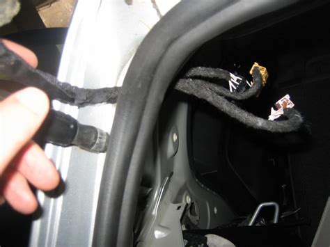 How To Replacing Tailgate Wiring Loom How To Guides