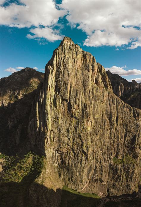 Gareth Leah: El Gigante - Standing on the shoulder of a giant