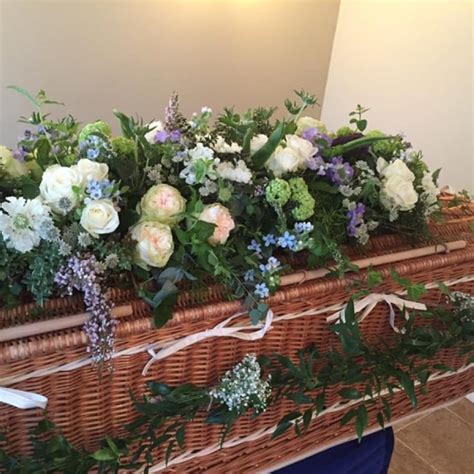 Funeral Spray Garland Lisa S Florist