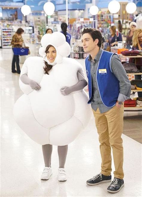 Superstore Superstore Photo Ben Feldman America Ferrera 459 Sur