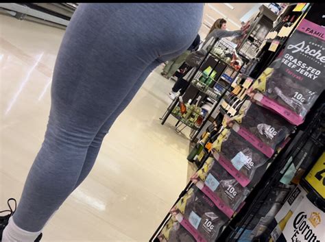 Gorgeous Tight Latina Milf Oc Spandex Leggings Yoga Pants Forum