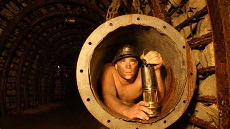 ALÈS Une visite de la Mine Témoin à la lueur de la lampe