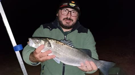 Spigole A Surfcasting Sull Innesco Del Moscardino Youtube