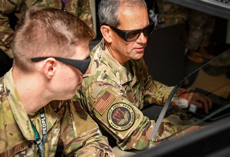 ACC Command Team Gets First Hand Look At ISR Capabilities With 363 ISRW