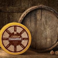 Сыр EmandHof — разработка дизайна и создание логотипа.