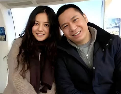 Hot nhất MXH Triệu Vy chia tay bạn trai thiếu gia kém 8 tuổi