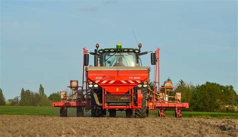 Corn Seeding With John Deere R Series Elie Wagner Flickr