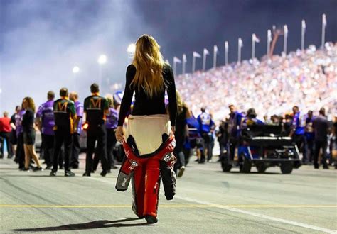 Recap Dodge Power Brokers Nhra U S Nationals Leah Pruett