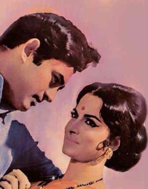 Waheeda Rehman Sanjeev Kumar Man Mandir Bollywood