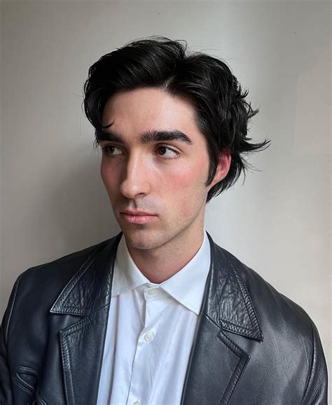 50 Statement Medium-Length Hairstyles for Men