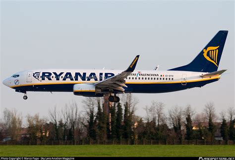 Ei Dyx Ryanair Boeing As Wl Photo By Marco Papa Sky Lens