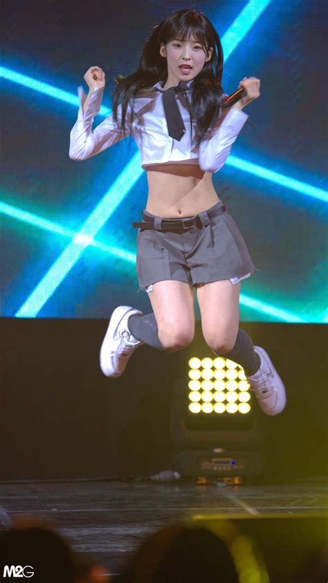 GIRLGROUP AREA On Twitter Gg Ges Kasih Tau Ak Dia Siapa Dari Grup Manaa Shes Really Hot Omg