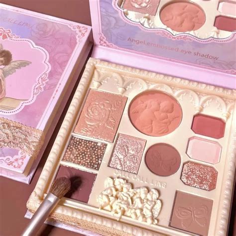 Pixie Nude Eyeshadow Pallete Aiore