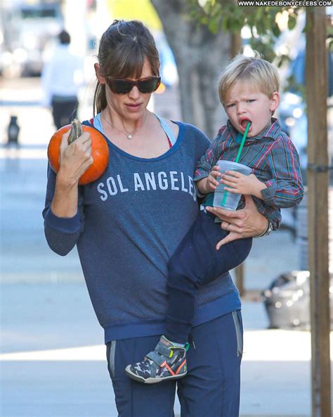 Jennifer Garner No Source Babe Posing Hot Paparazzi Beautiful Famous