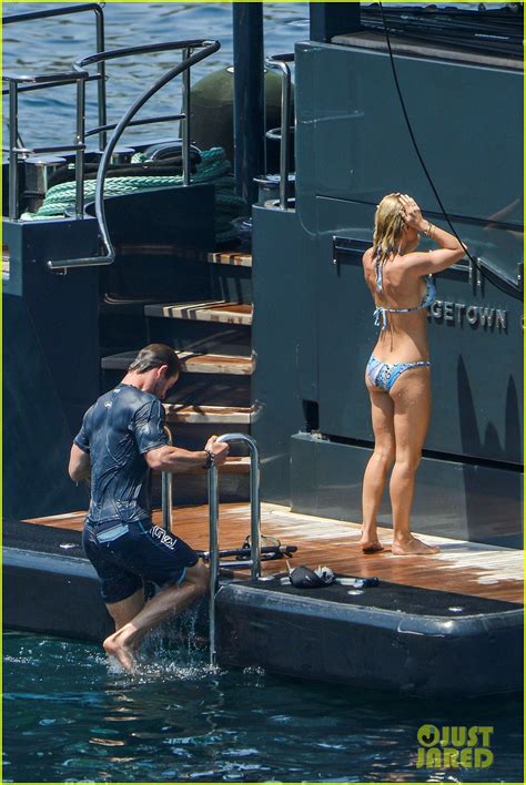 Shirtless Chris Hemsworth Bikini Clad Elsa Pataky Show Off Their