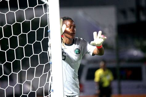 Nigeria Chiamaka Nnadozie Clinches French D Arkema Goalkeeper Of The