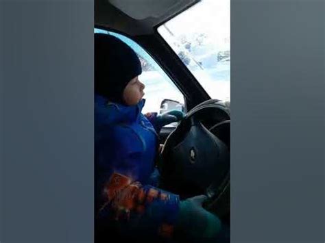 Юный водитель Шевроле Нива в 2.5 года😎 - YouTube