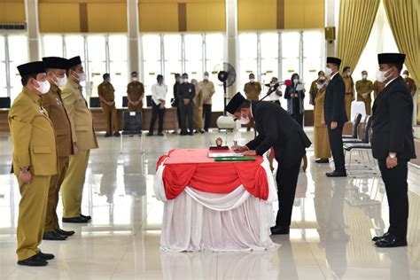 Gubsu Edy Rahmayadi Lantik Delapan Pejabat Eselon II Media Sumutku