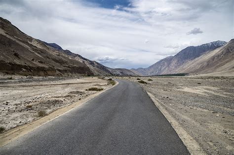 Nubra Valley To Pangong Lake Via Shyok 2 Vargis Khan