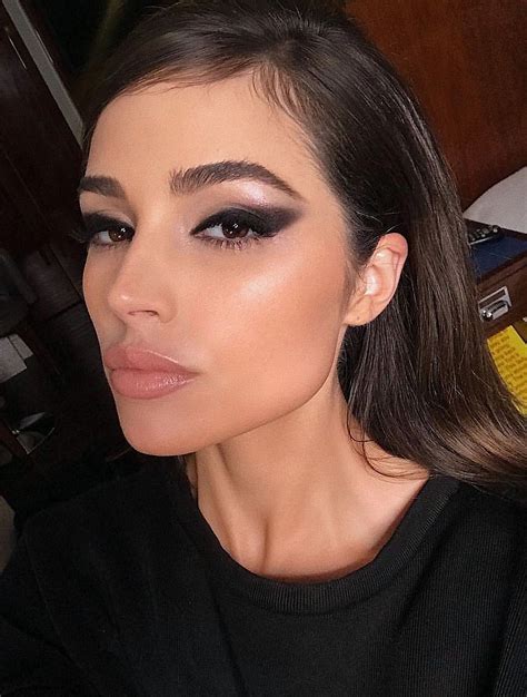 Pinterest Deborahpraha ♥️ Olivia Culpo Smokey Cat Eye Makeup Look