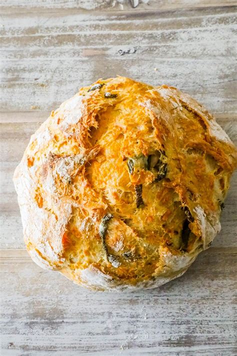 Easy Jalapeno Cheddar Bread