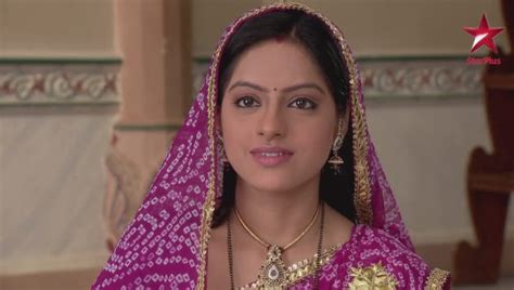 Diya Aur Baati Hum S02E45 Sandhya Faces Tough Challenge Full Episode