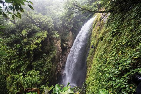 Cascada Las Golondrinas Cuetzalan