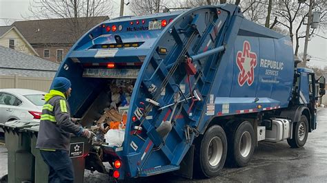 Republic Services Mack LR McNeilus Rear Loader Garbage Truck Cool