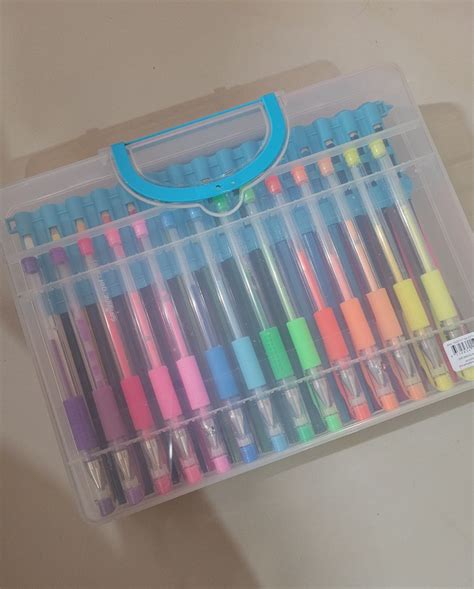 Smiggle Carry And Sketch 30 Colouring Pencils 29 Gel Pens Hobbies