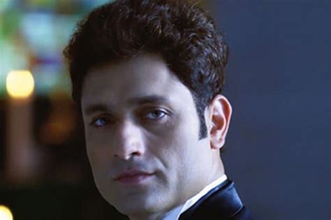 Shiney Ahuja Biography Age Weight Height Friend Like Affairs