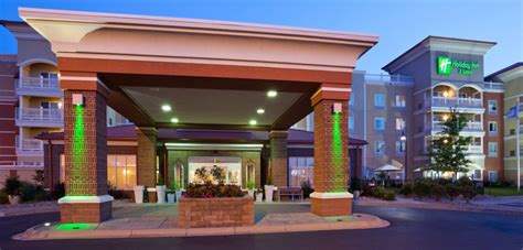 Holiday Inn & Suites Arbor Lakes - Explore MN