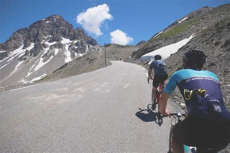 Tout savoir sur lascension à vélo du col du Galibier depuis Saint