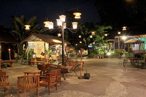 Ulasan Kampung Daun Culture Gallery Cafe Alamat Harga Menu