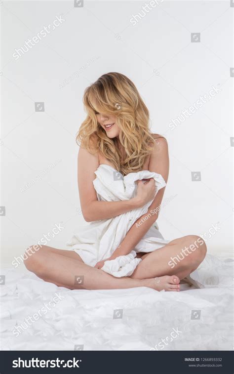 Beautiful Nude Figure Model Posing Studio Stock Photo 1266893332 Shutterstock