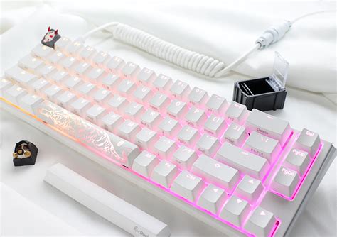 Kustom PCs Ducky One 3 Pure White SF 65 Keyboard DKON2167ST