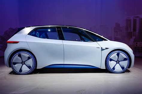 Volkswagen Id L Elettrica Di Volkswagen Protagonista Al Salone Di