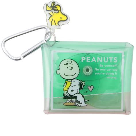 スヌーピー Peanuts カラビナ付きマルチケース Plaza Online Store プラザオンラインストア