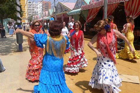 Top Ten Traditional Festivals In Spain Spanish Festivals Festival Spain