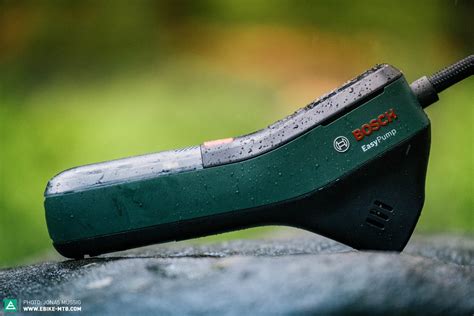 Bosch EasyPump im Test - Luft im Reifen ohne Anstrengung? | E ...