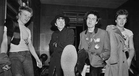 Sex Pistols Anuncian Biopic Sobre La Legendaria Banda Inglesa De Punk Garaje Del Rock