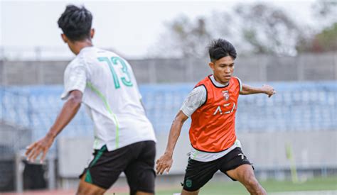 Kasim Botan Diplot Jadi Bek Kanan Persebaya Koko Ari Comeback