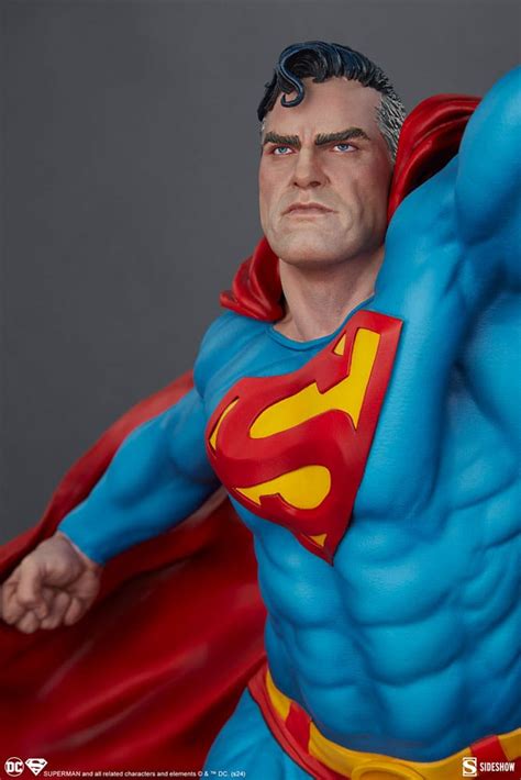 Sideshow Collectibles Superman Dc Comics Premium Format Statue By