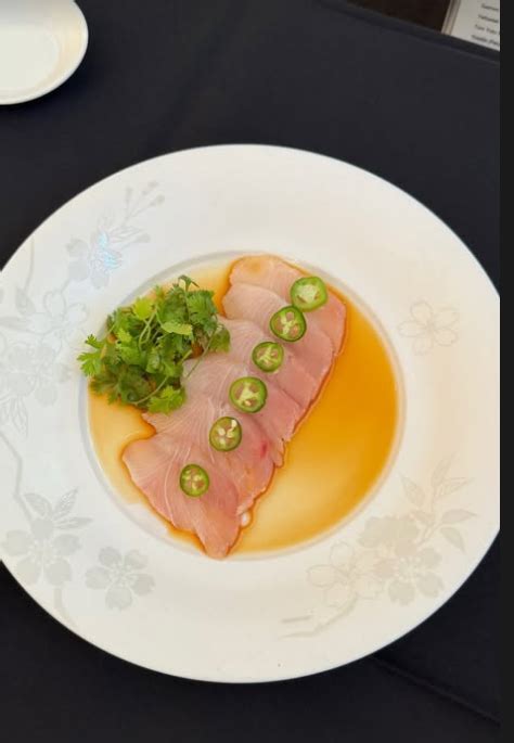 Con gái sao phim Sex and the City có làn da căng mọng vóc dáng gợi cảm tuổi đôi mươi nhờ 1