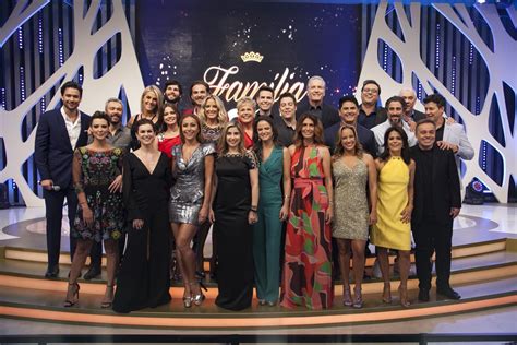 Programação de fim de ano da Record TV completa HORA BRASIL