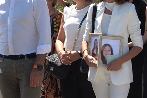 Alessia E Giulia Travolte Da Un Treno A Riccione