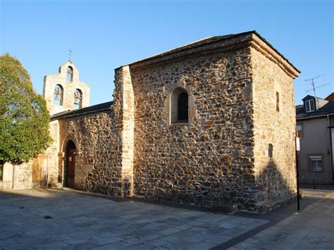 puertas y vigas de la iglesia de Santo Tomás de las Ollas