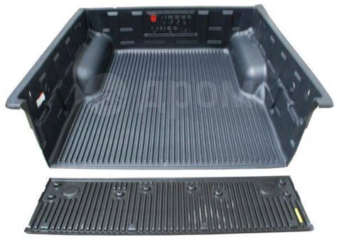 Вкладыш в кузов пикапа Toyota Hilux Double Cab 2006+ (Rugged Liner ...
