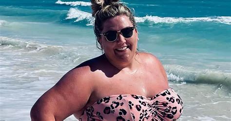 Bake Off S Laura Adlington Wears Bikini For First Time Defying Body Shaming Trolls Mirror Online
