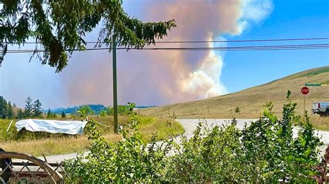 Un Feu De For T S Me Linqui Tude Aux Portes De Kamloops Feux De