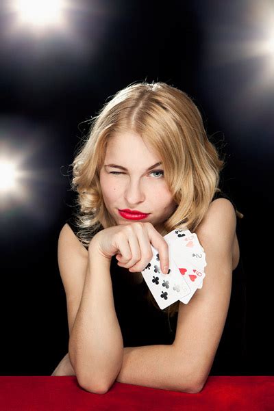 texas holdem  quick guide  bluffing card trickcom